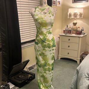 NWOT Ottolinger Green Tie-Dye Maxi Dress